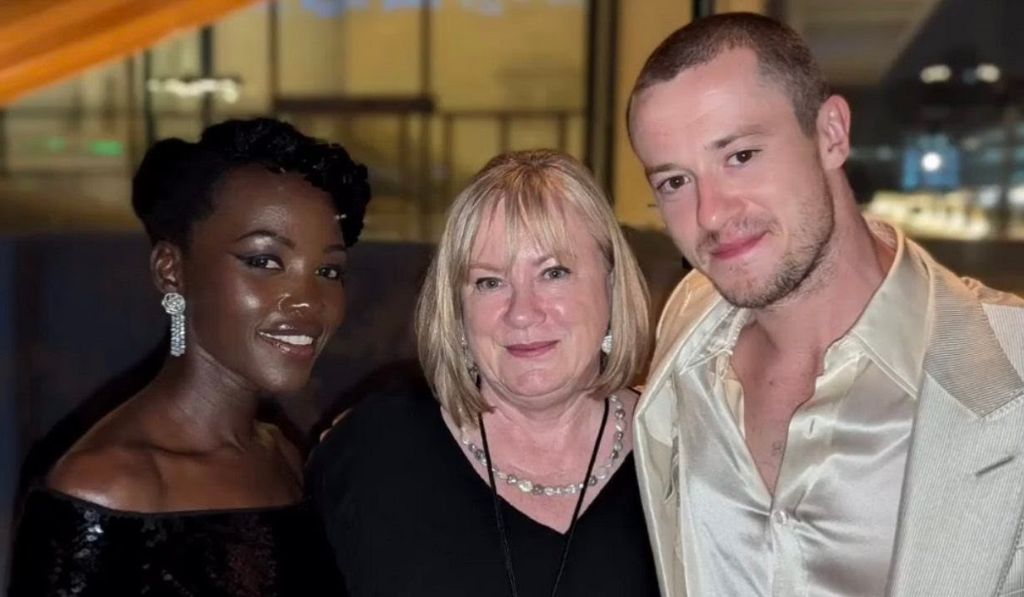 Young Joseph Quinn: Early Career and Training